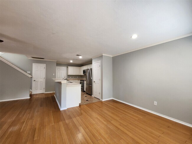 Building Photo - 119 Anise Tree Pl