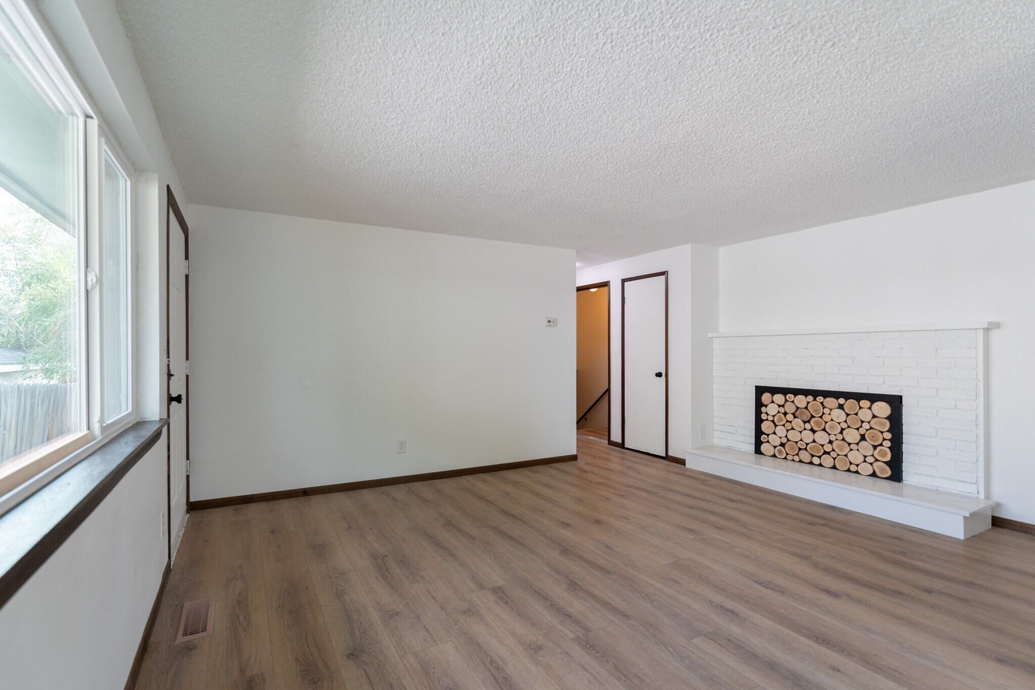 Building Photo - 514 E Longfellow Ave