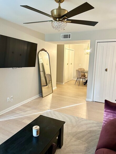 Building Photo - 3207 Heathstead Pl