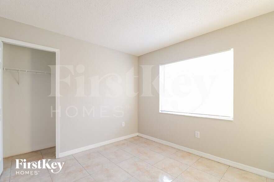 Building Photo - 13353 Prestwick Dr