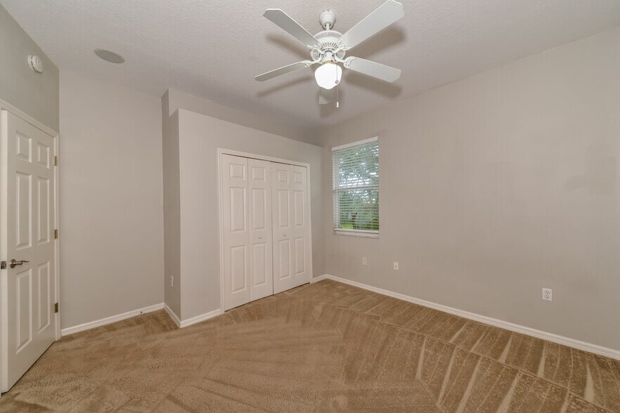 Building Photo - 2129 49th Ave E