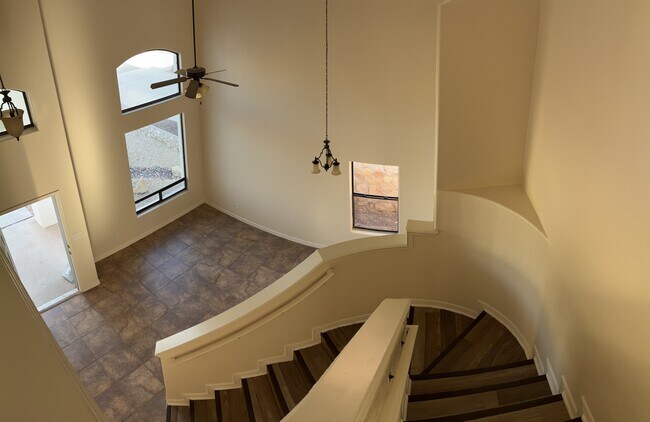 Building Photo - 11328 Manuel Gameros Dr