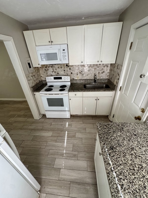 Building Photo - 1618 Elberta Dr