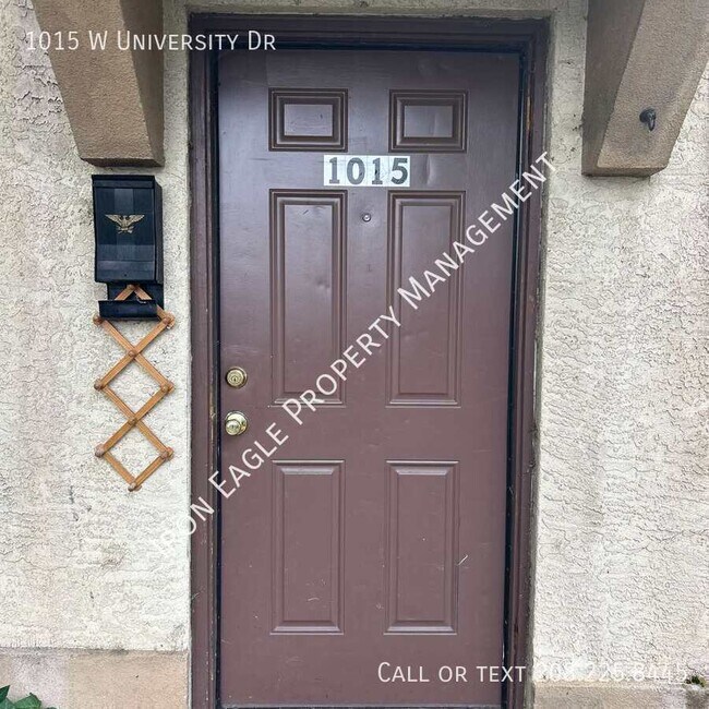Building Photo - 1015 W University Dr