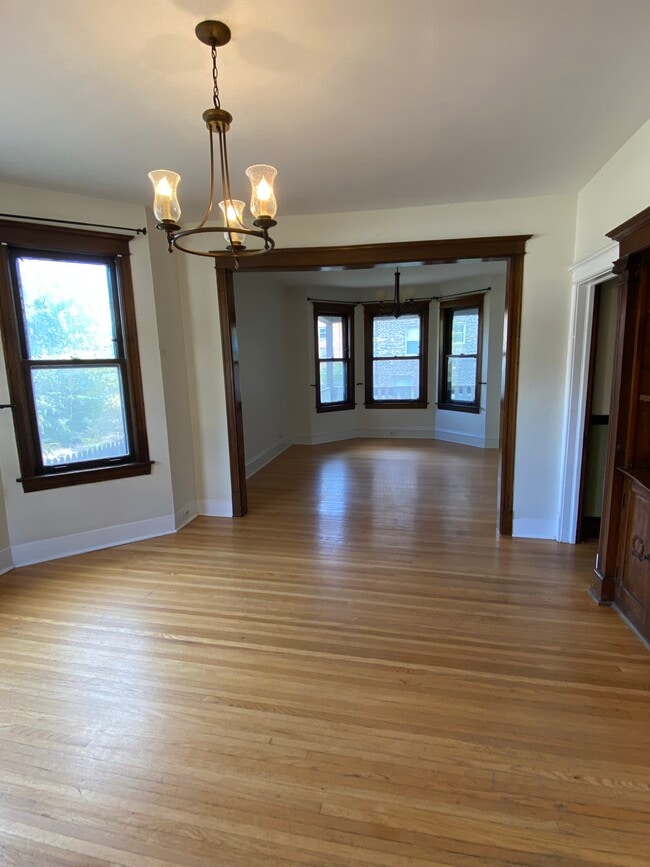 Building Photo - 7228 N Rogers Ave