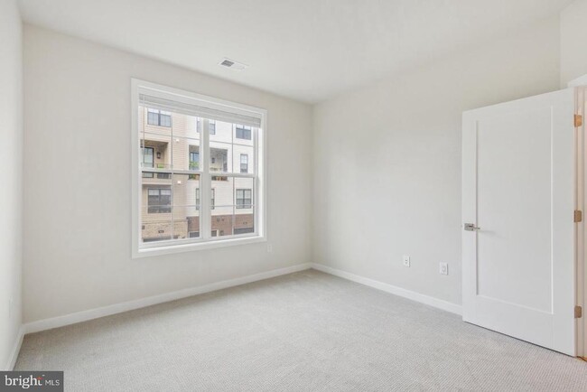 Building Photo - 7454 Backett Wood Ter