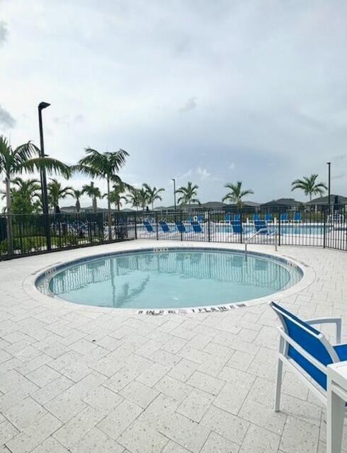 Building Photo - 14043 SW Thorens Dr