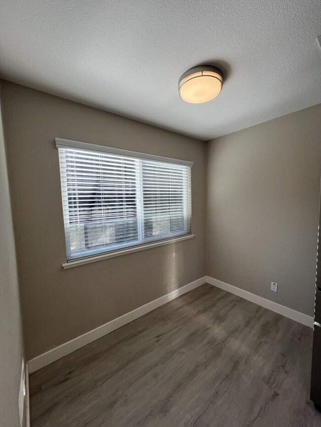 Building Photo - 5535 Skyridge Dr