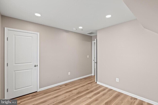 Building Photo - 22802 Lawrence Ave