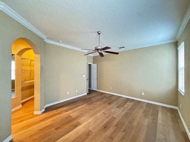 Building Photo - 4813 River Gem Ave