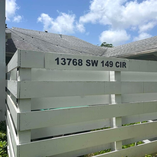 Building Photo - 13768 SW 149th Cir Ln