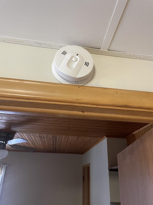 Building Photo - 1325 9th St S