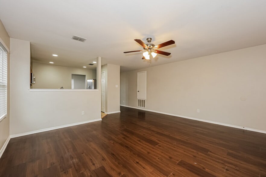 Building Photo - 9108 Penny Ln