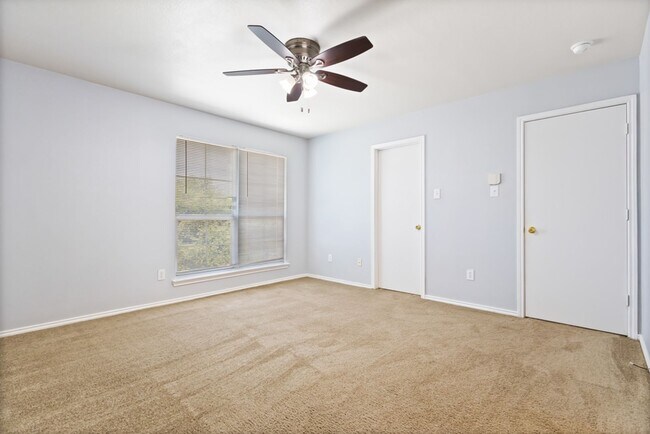 Building Photo - 3 Bedroom/2 1/2 Bath Wildhorse Subdivision