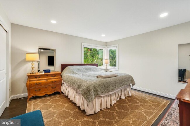 Building Photo - 8706 Sundale Dr