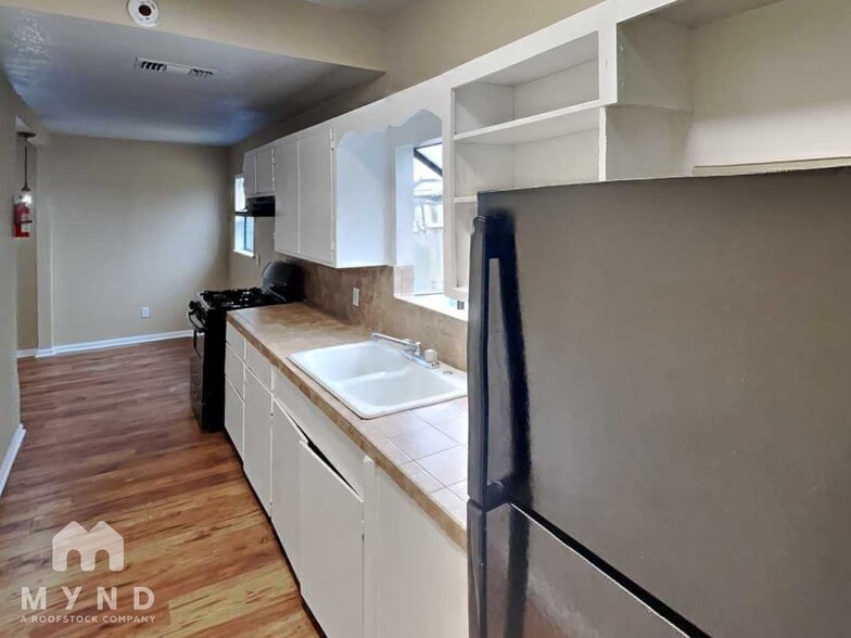 Building Photo - 4809 Jo Ann St