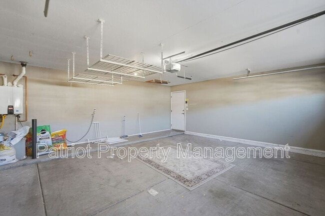 Building Photo - 1281 N McKenna Ln