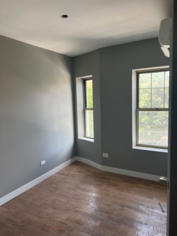 Building Photo - 4400 S Drexel Blvd