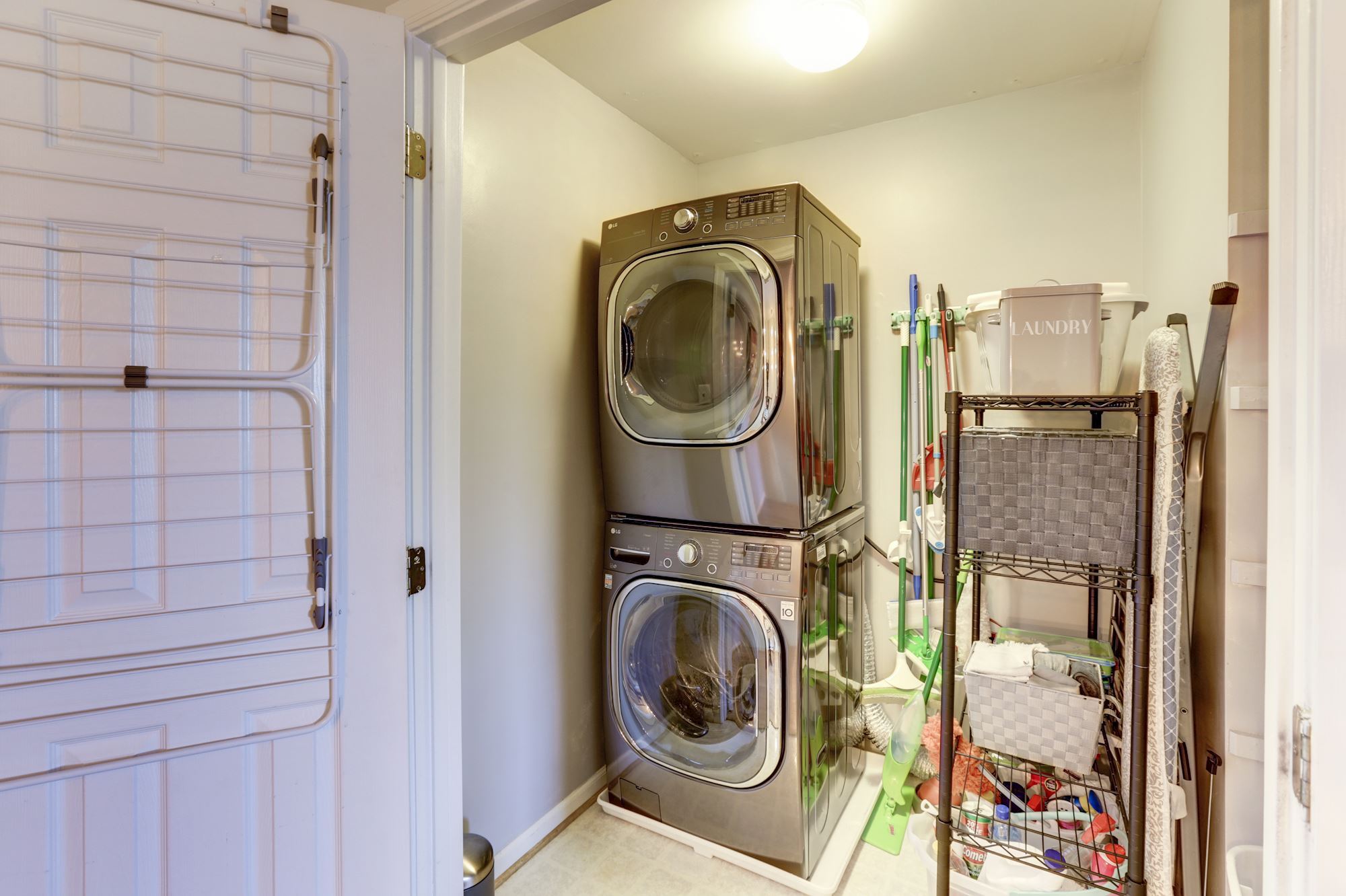 Washer/Dryer In Unit - 5742 Governors Pond Cir