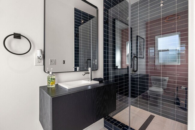 Building Photo - The Escape Island - Pool, Jacuzzi & Privat...