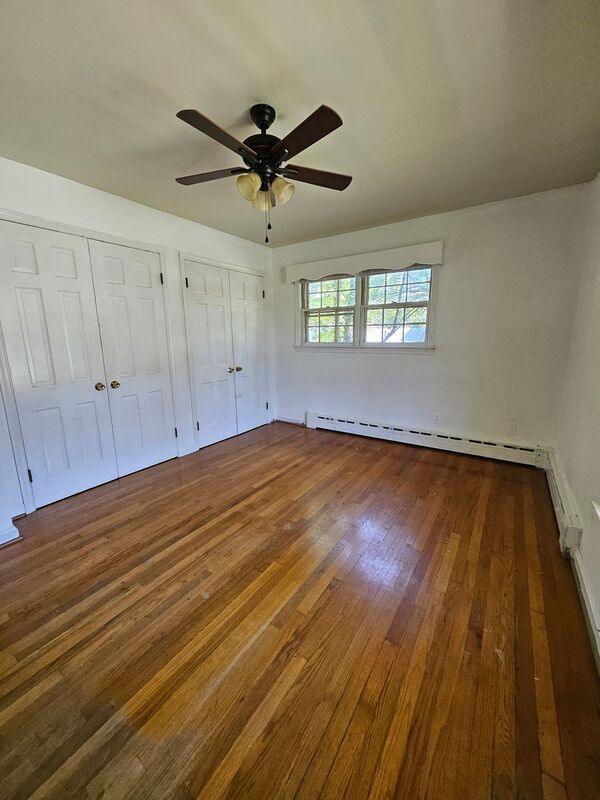 Building Photo - 1415 Augustine Ave