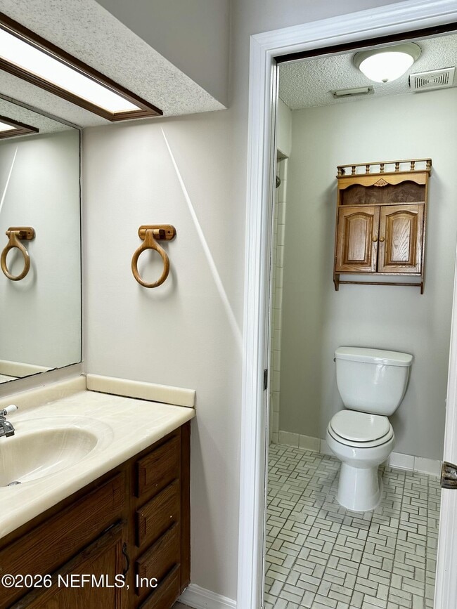 Building Photo - 11571 Fort Caroline Lakes Dr