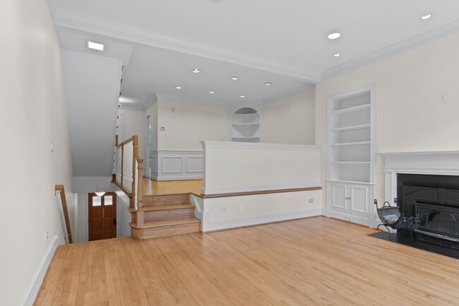 Building Photo - 106 Princess St