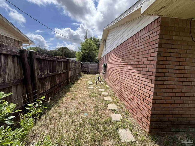 Building Photo - 2782 Augustus Rd