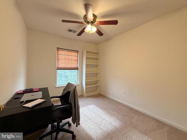 Building Photo - 4663 Flatlick Branch Dr