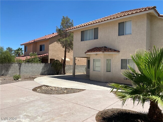 Building Photo - 8732 Point Kristi Cir