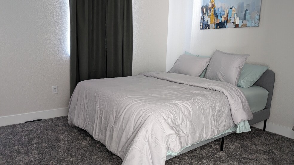 Building Photo - 11206 W 53rd Ln