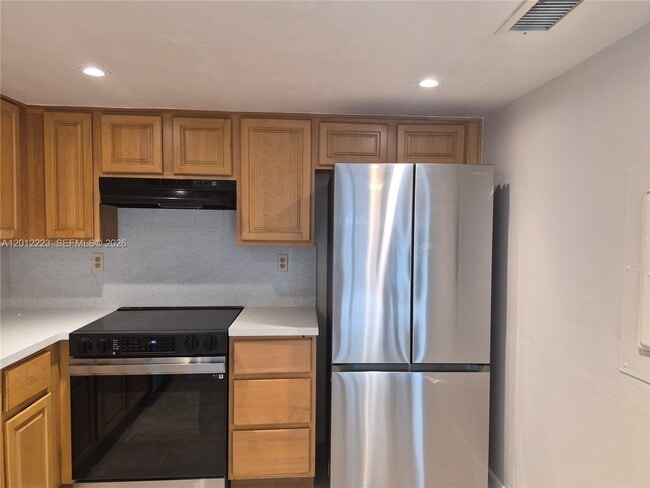 Building Photo - 6528 SW 41st Ct