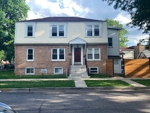 Building Photo - 3258 N Kostner Ave