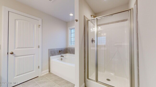 Building Photo - 51 N Ardsley Ln