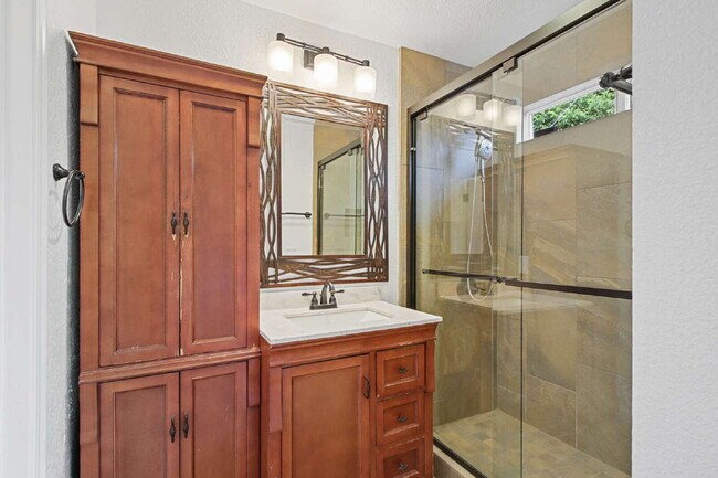 Building Photo - Updated Wildhorse Home | 2 Bed, 2 Bath | Corner Lot | Pets OK | W/D + Landscaping Included