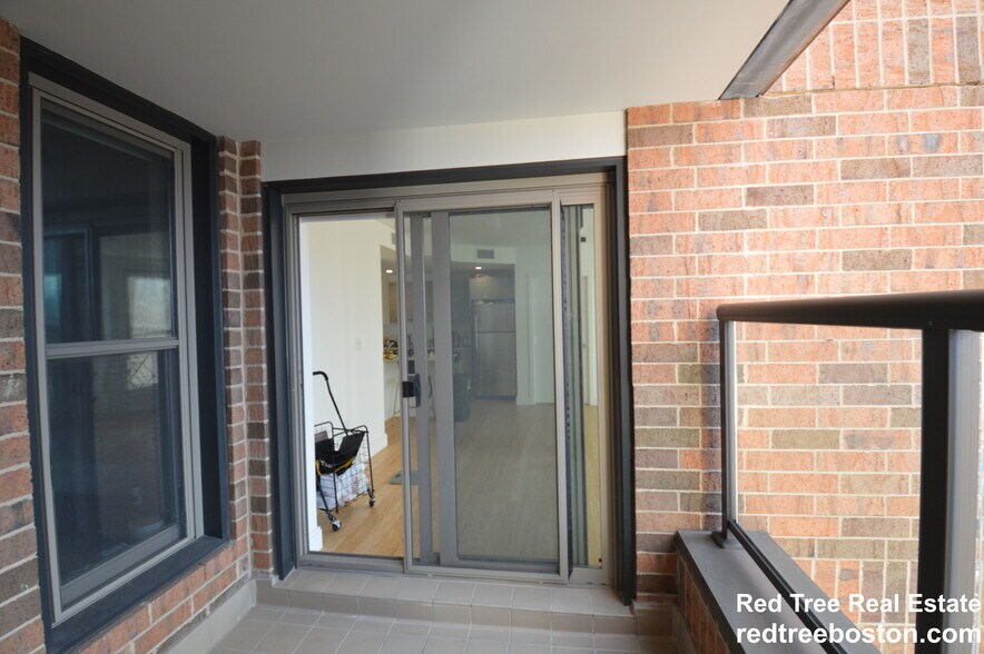 Building Photo - 40 Malvern St