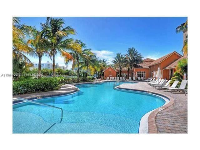 Building Photo - 3330 NE 190th St