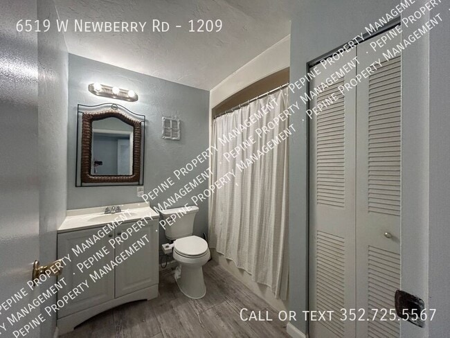 Building Photo - 6519 W Newberry Rd