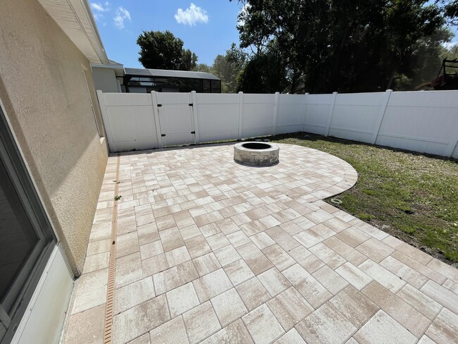 Building Photo - 3245 Soft Breeze Cir