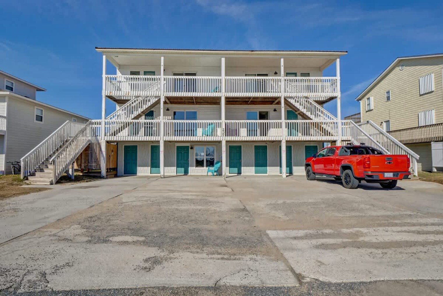 Building Photo - 237 Sea Shore Dr