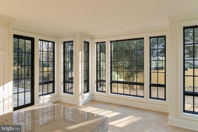 Building Photo - 5042 Overlook Rd NW