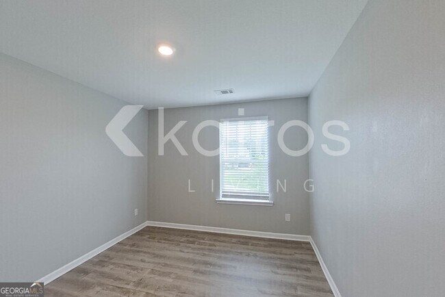 Building Photo - 6008 Argyle Loop
