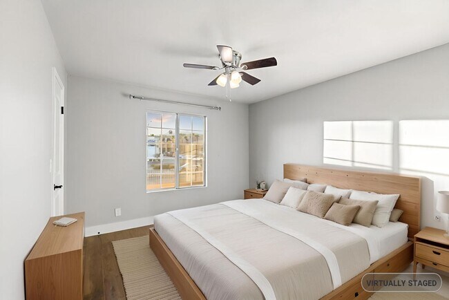Building Photo - Gorgeous Renovated Condo in Guard Gated Neighborhood