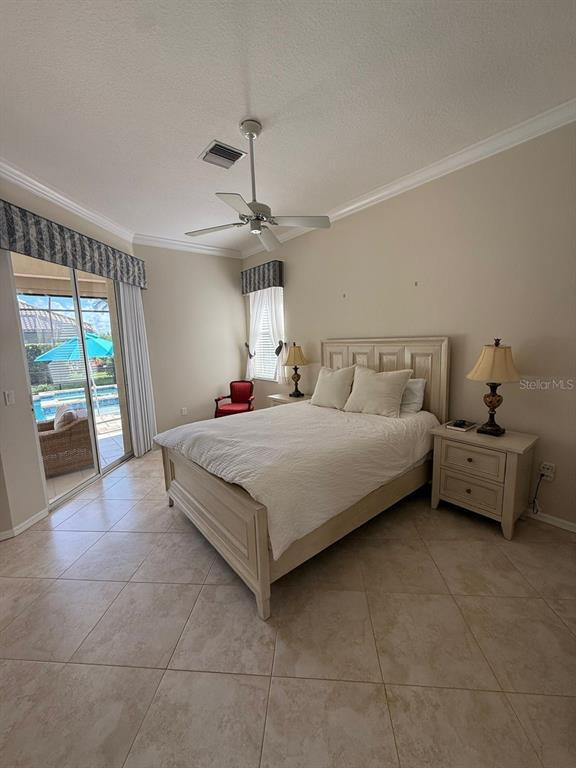 Building Photo - 702 Silk Oak Dr