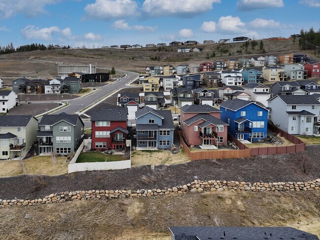 Building Photo - Charming North Spokane Home in a Quiet Neighborhood