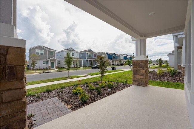 Building Photo - 2035 Rider Rain Ln
