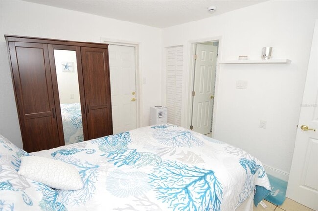 Building Photo - 156 146th Ave