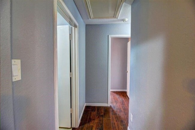 Building Photo - 21402 Doral Rose Ln