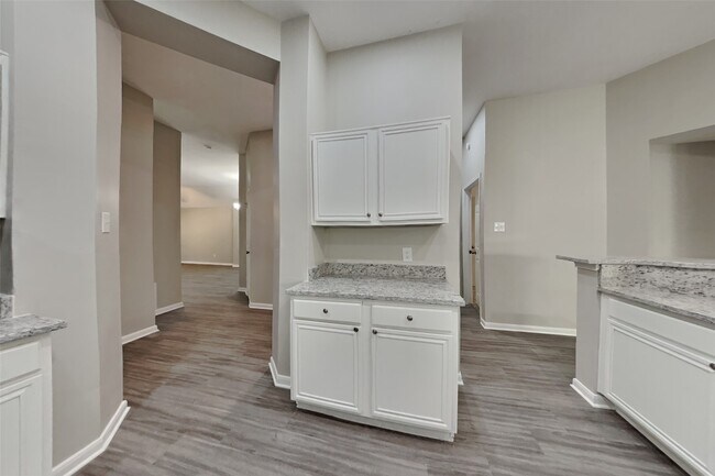 Building Photo - 1266 Deerbrook Dr