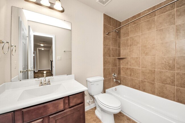 Building Photo - 5038 Gold Haven Dr